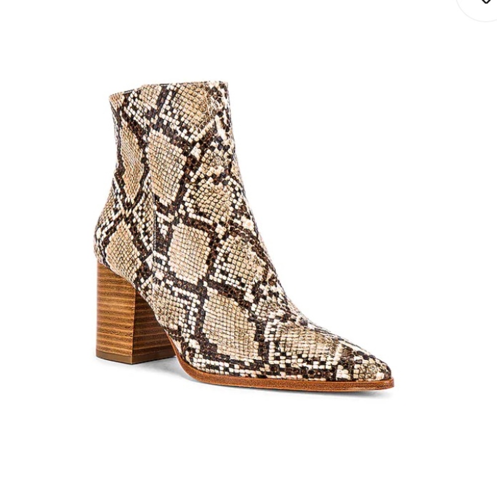 Merit Bootie in Natural